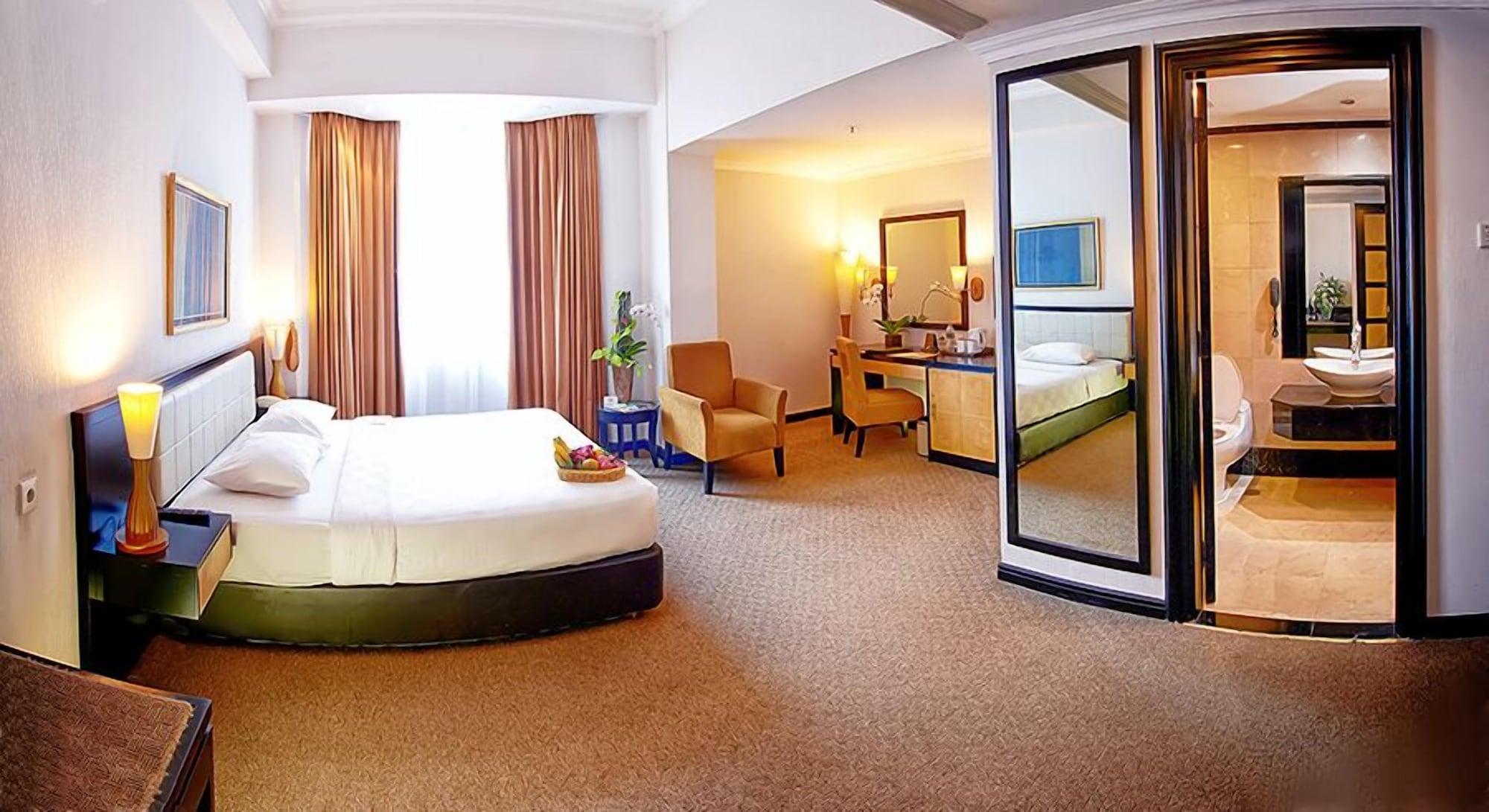 Grand Jatra Hotel Pekanbaru Esterno foto
