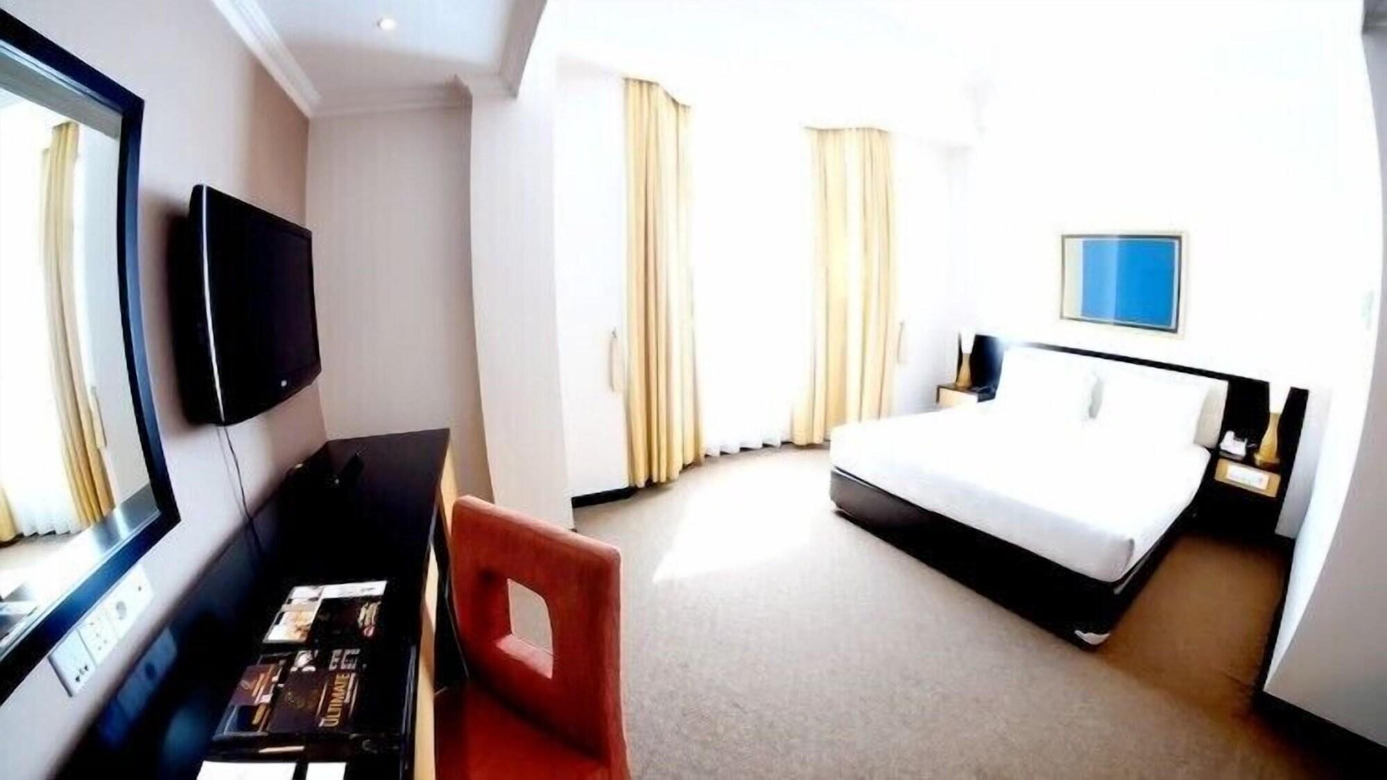Grand Jatra Hotel Pekanbaru Esterno foto