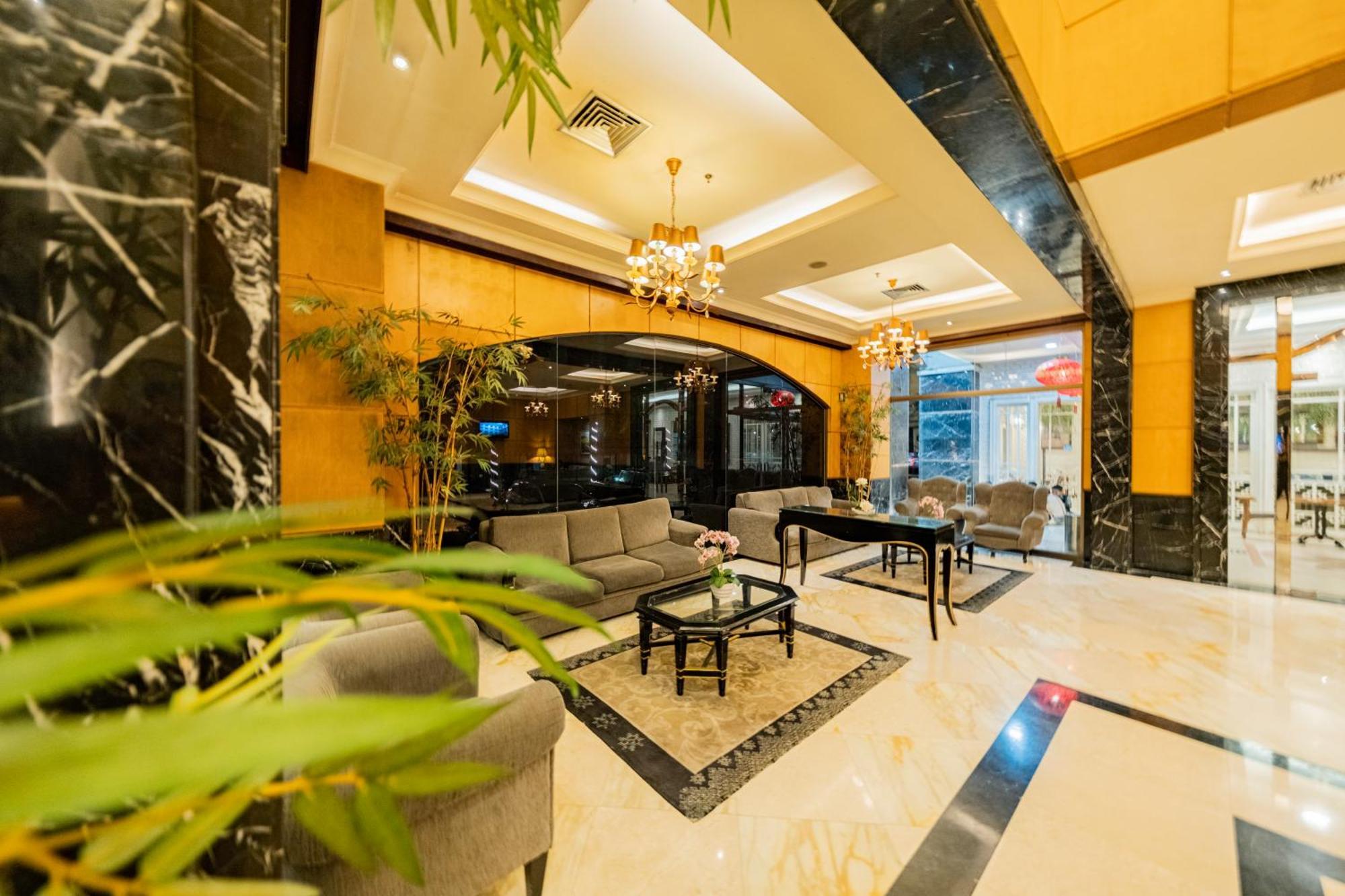 Grand Jatra Hotel Pekanbaru Esterno foto