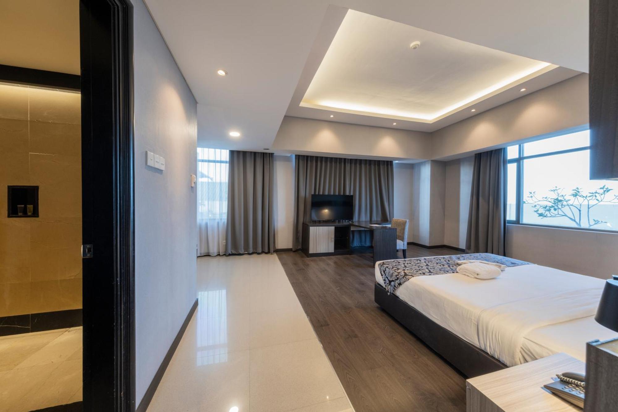 Grand Jatra Hotel Pekanbaru Esterno foto
