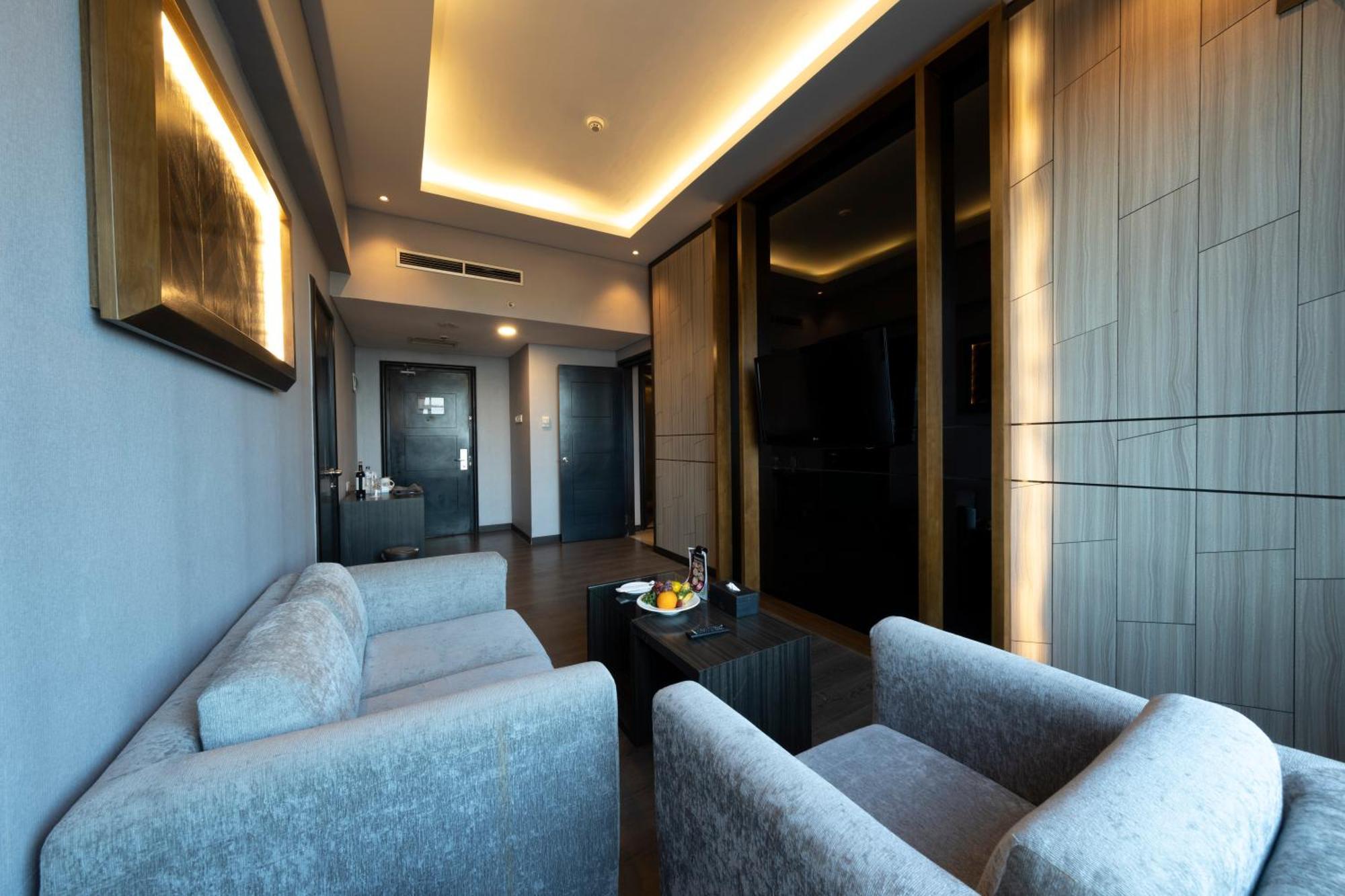 Grand Jatra Hotel Pekanbaru Esterno foto