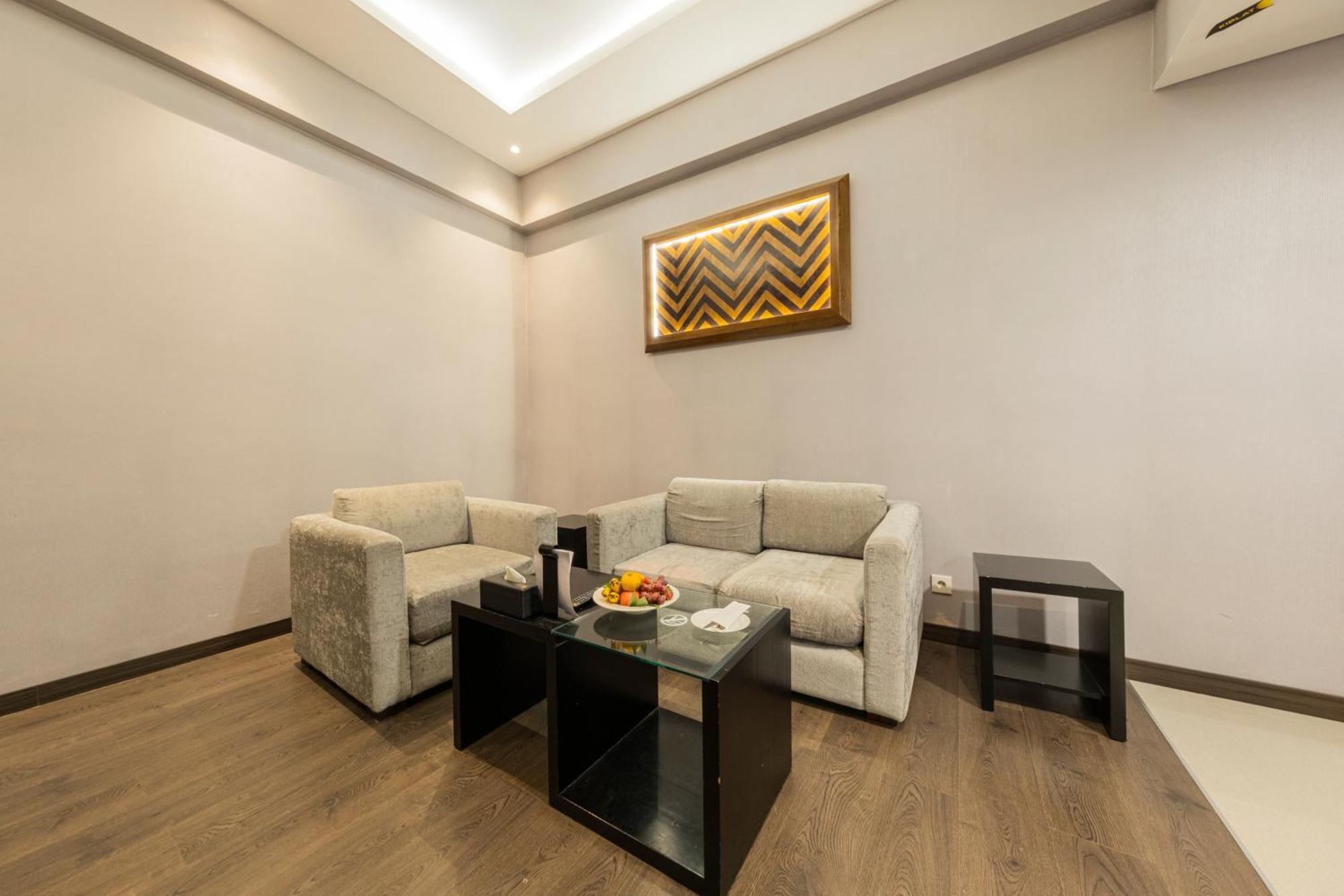 Grand Jatra Hotel Pekanbaru Esterno foto