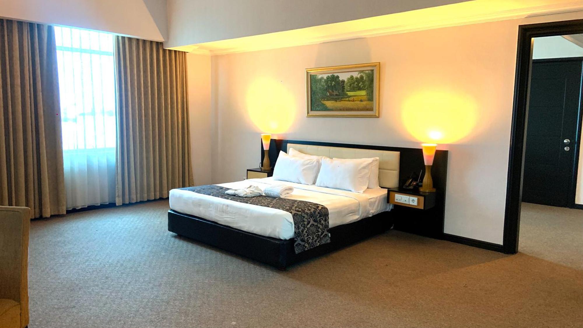 Grand Jatra Hotel Pekanbaru Esterno foto