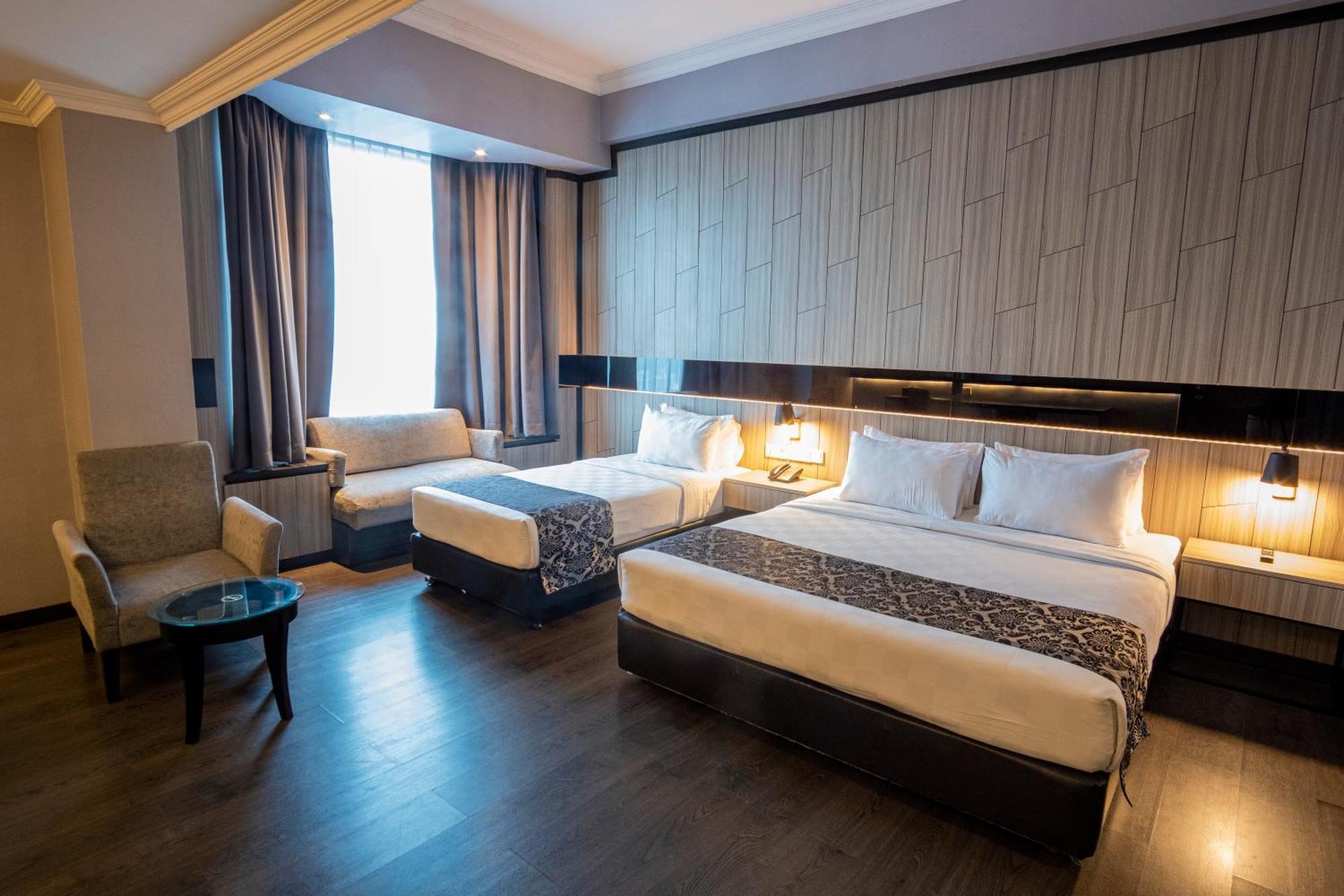 Grand Jatra Hotel Pekanbaru Esterno foto